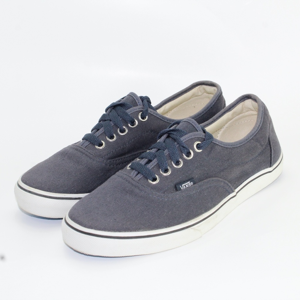 Host Pick!! Vans Tennis Shoes!